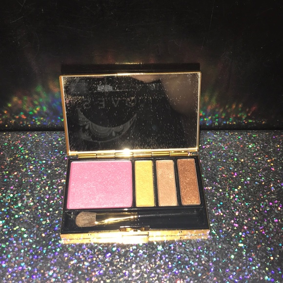 MAC DRESSCAMP eye shadow & blush palette - Picture 2 of 3